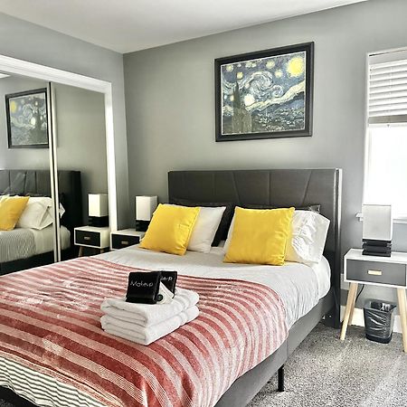 Fantastic Bright 4 Bedroom- Deck - Fireplaces Медфорд Екстер'єр фото